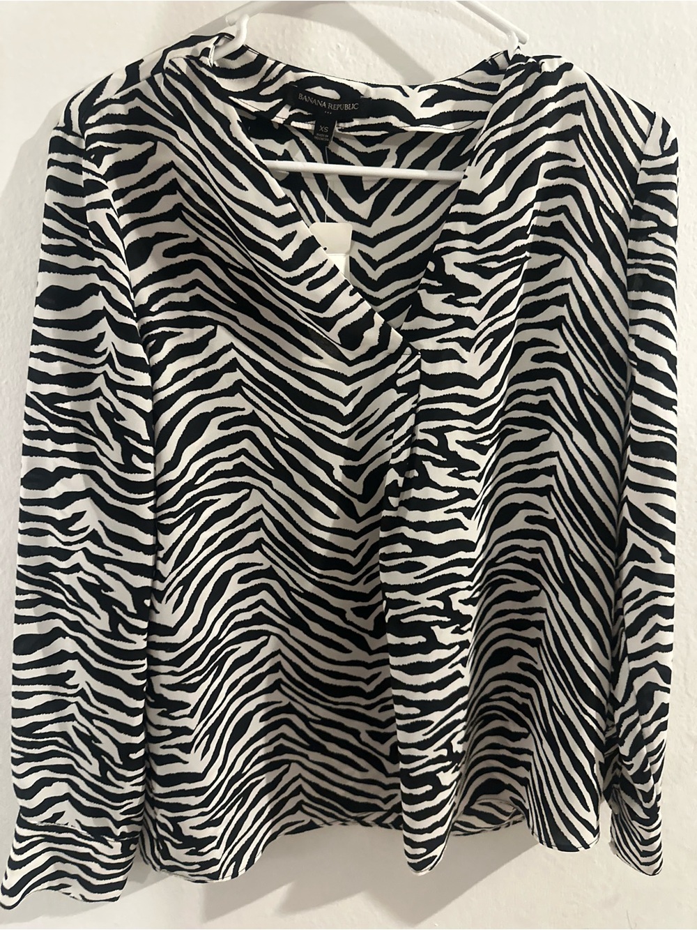 Banana Republic Black and White Zebra-Stripe V-Neck Blouse